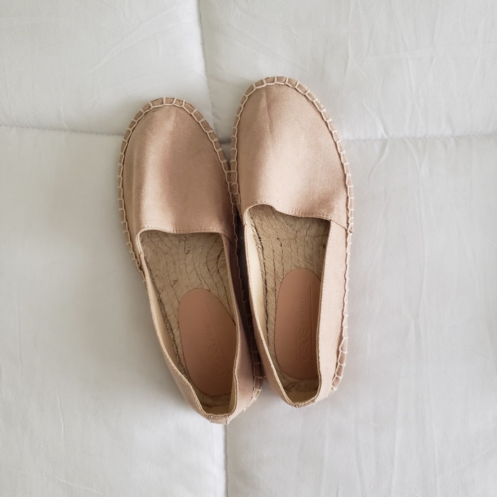 Nude Flats
